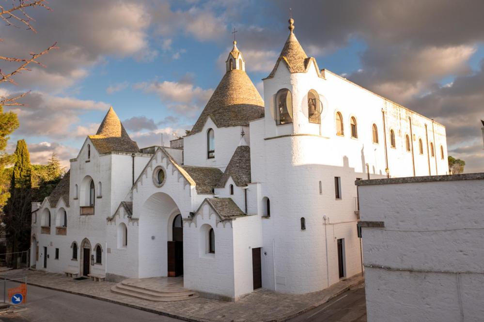 Dea Luxury Casa Vacanze- Zona Chiesa A Trullo - Alberobello Exterior photo